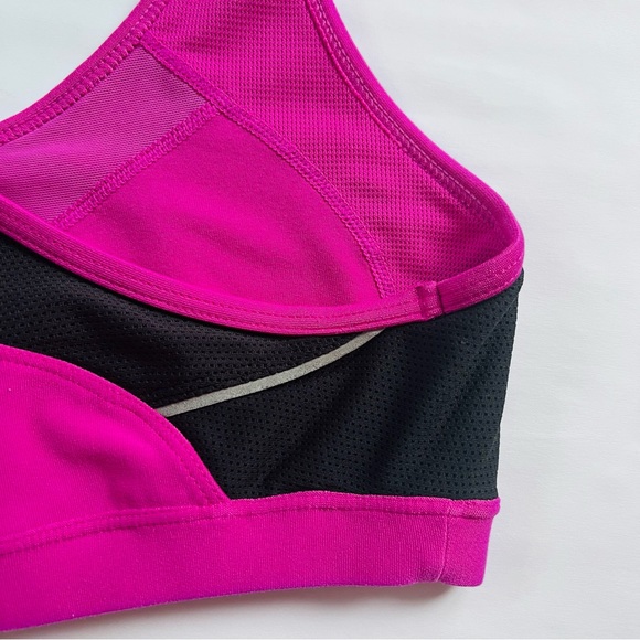Nike Dri-FIT Racerback Bra - Picture 2 of 7